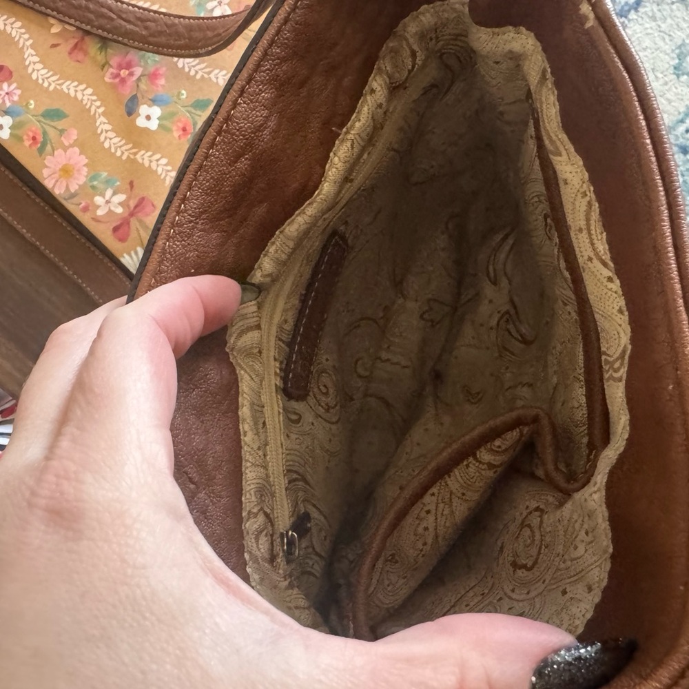 Blazin Roxx Brown and Tan Crossbody Bag - Picture 5 of 6